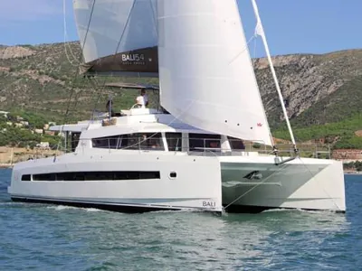 Schrödinger's, Bali 5.4 sailing catamaran charter in the BVI