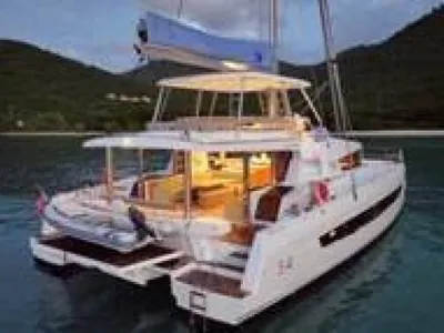 Maravela, Bali 5.4 sailing catamaran charter in the BVI